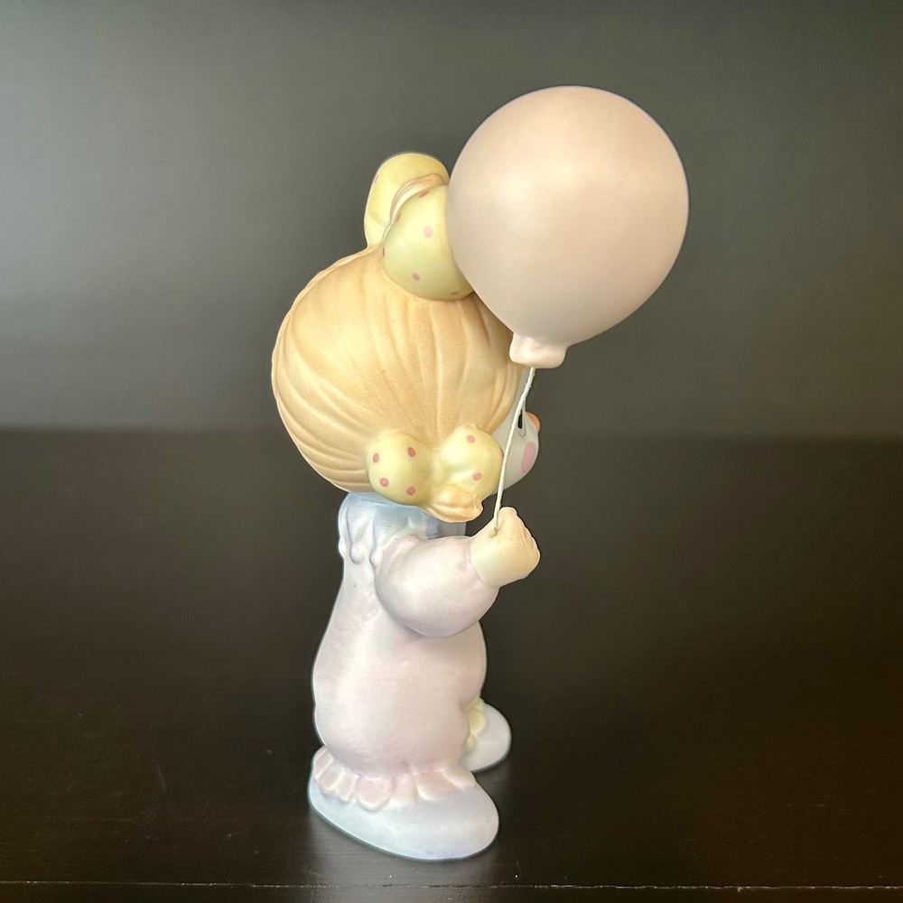 Vintage 1984 Precious Moments Clown Girl with Balloon Figurine 12238/B Pastel 4" - Picture 5 of 7